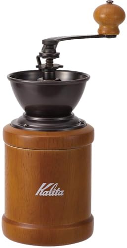 【Amazon.co.jp 限定】 カリタ Kalita コーヒーミル 木製 粒度の安定性が高いアルミ製グラインダー KH-3AM 粗さ調整可能 手挽き コーヒーミル ブラウン #42188 ミル コーヒー初心者 小型 持ち運び カフェ インテリア レトロ キャンプ アウトドア アンティーク プレゼント記念日 ギフトの外観・全体像 画像