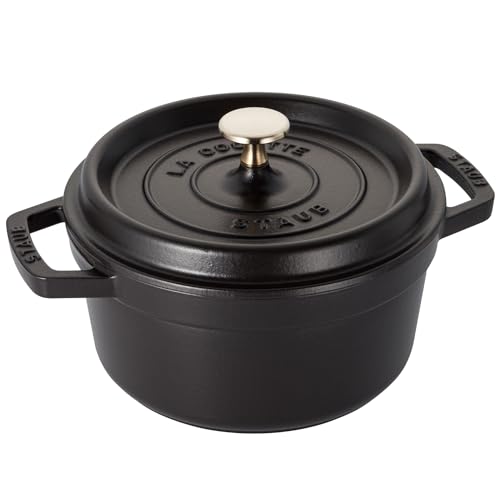 【最大30日間お試し対象】　staub ストウブ 「 ピコ ココット ラウンド ブラック 20cm 」 両手 鋳物 ホーロー 鍋 IH対応 【シリアルナンバー付き日本正規販売品】 La Cocotte Round 40509-487の外観・全体像 画像